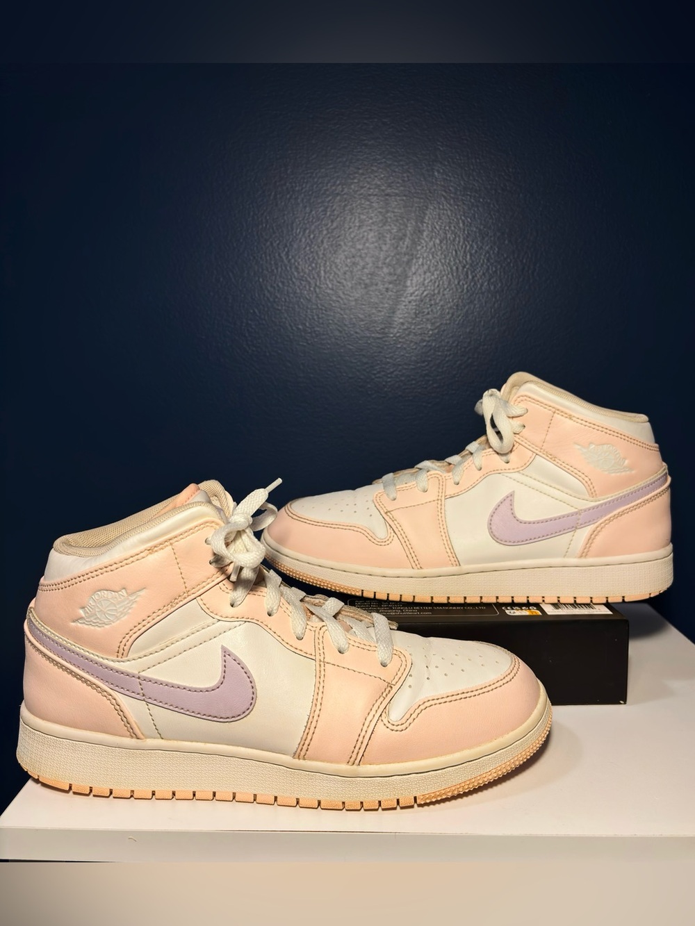 Girls Size 7 Nike Air Jordan 1 Mid GS "Pink Wash/Violet Frost l